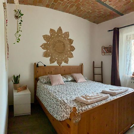 La Casa Rosa Apartment Piobesi d'Alba Bagian luar foto